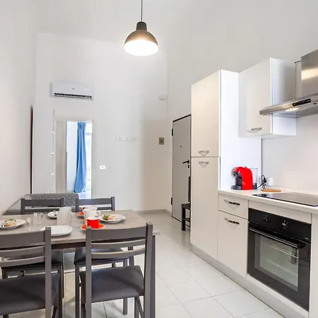 Apartment Central Station Vgm Bari